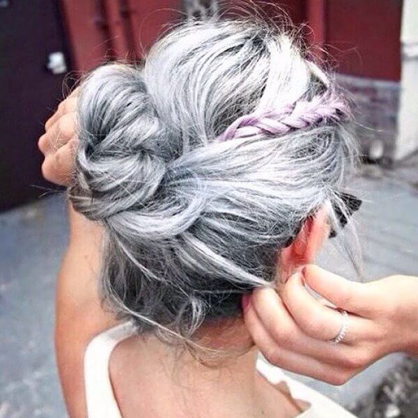 cheveux gris chignon